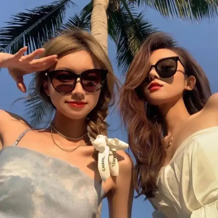 麻辣女孩电影版：超级任务封面